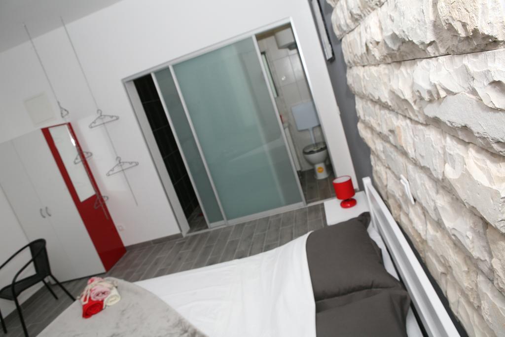 Apartments & Room Dijana Trogir Cameră foto