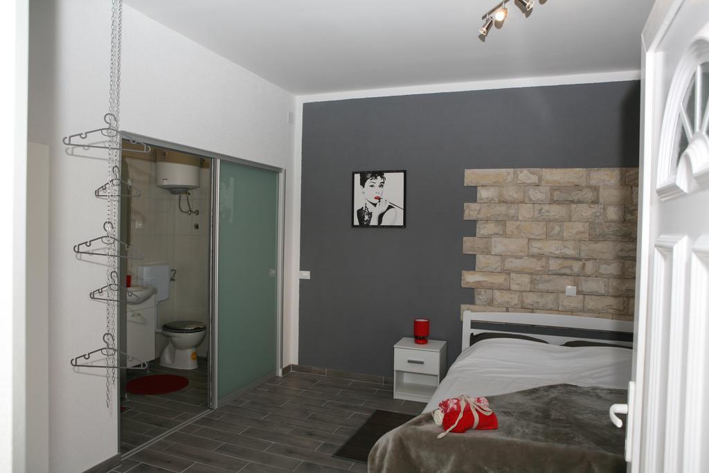 Apartments & Room Dijana Trogir Cameră foto