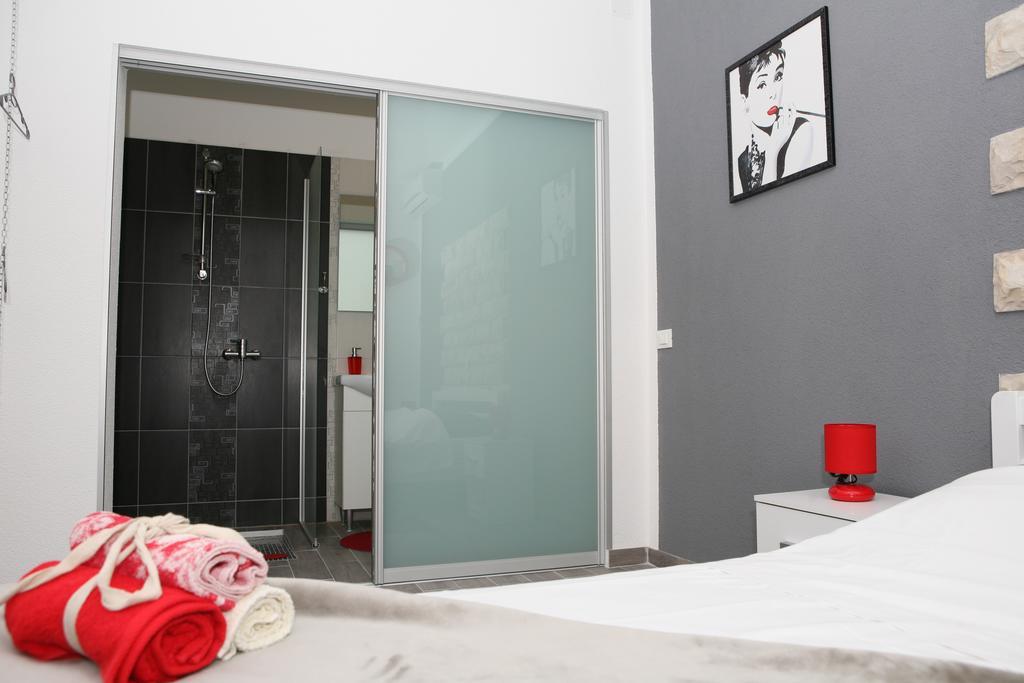 Apartments & Room Dijana Trogir Cameră foto
